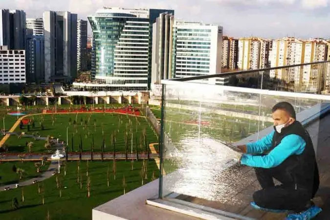 Detaylı Dış Cam Temizlik Hizmeti