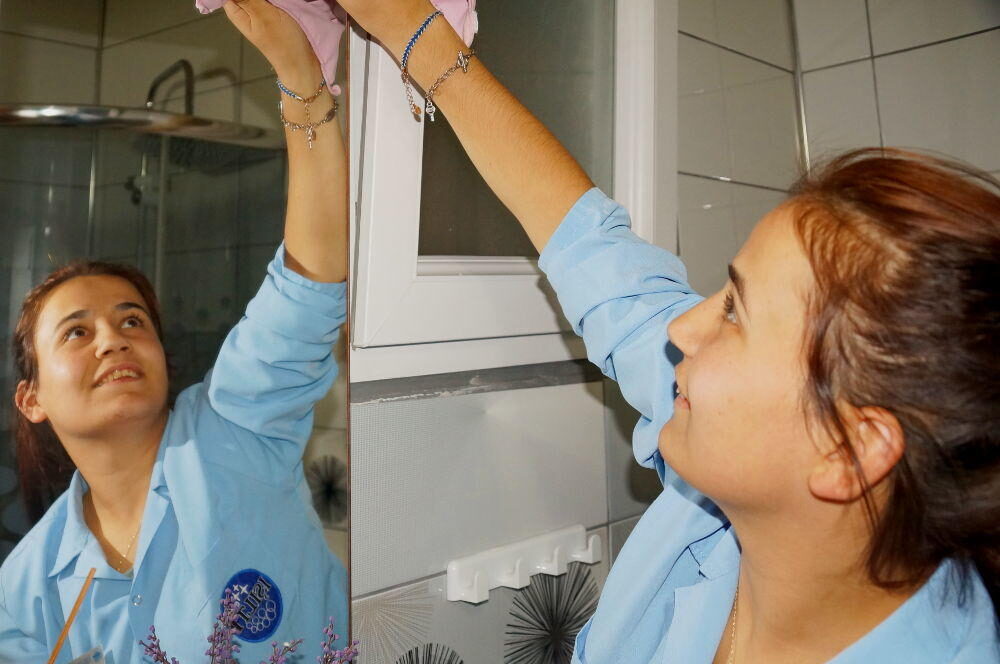 Ev Camı Silimi Ev Cam Temizliği Işıltı Temizlik