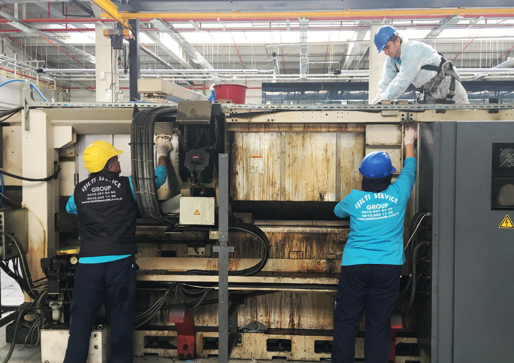 fabrikalarda makine temizliği